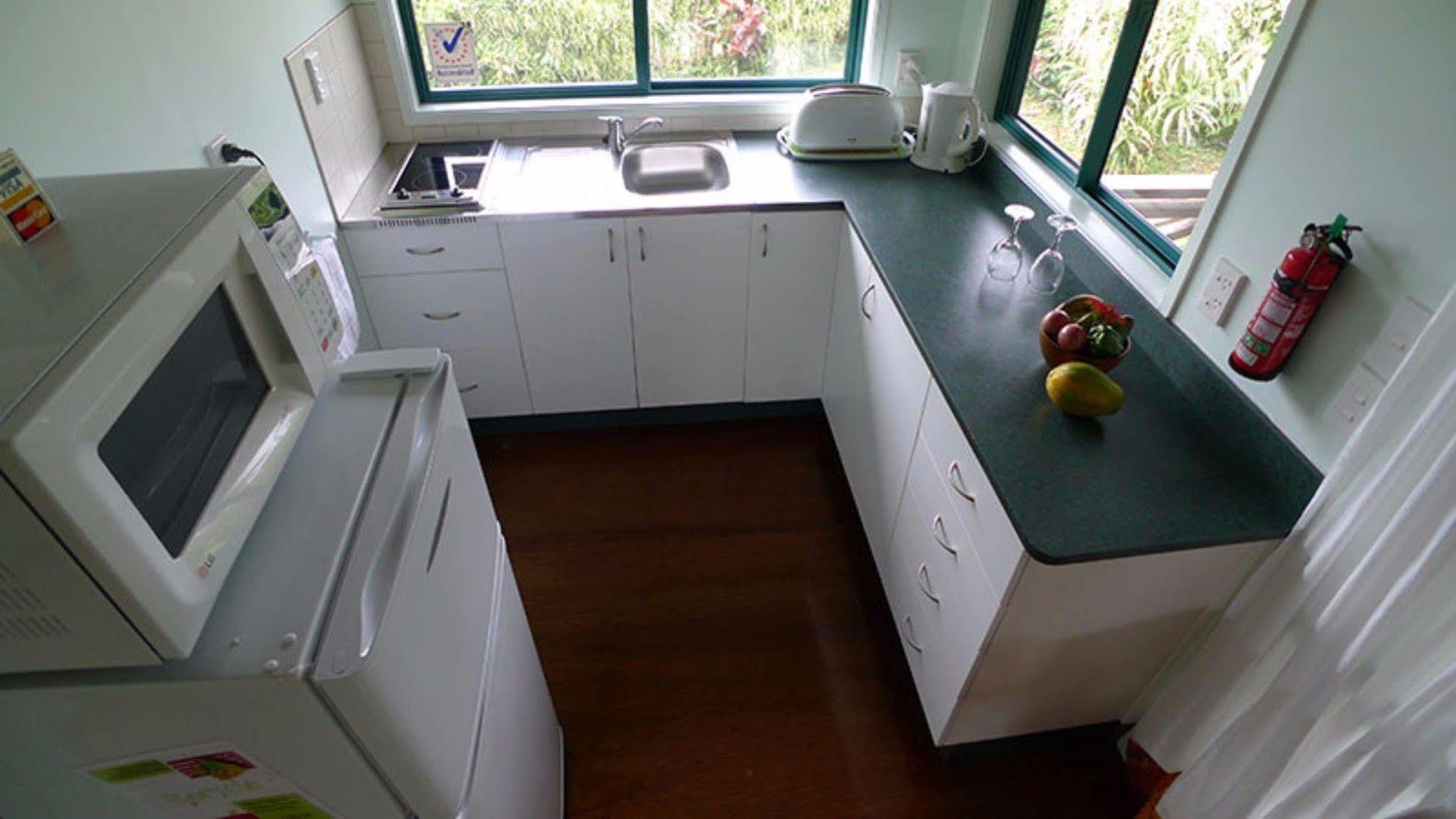 רארוטונגה Aroa Kainga Bungalows And Apartment מראה חיצוני תמונה